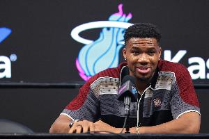 免費(fèi)NBA猛龍vs步行者進(jìn)球集錦_免費(fèi)NBA猛龍vs步行者進(jìn)球集錦在線觀看_免費(fèi)看直播